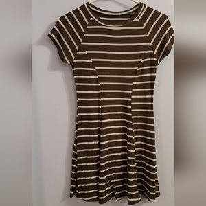 Papaya Brown & white horizontal striped rib knit dress short sleeve skater style